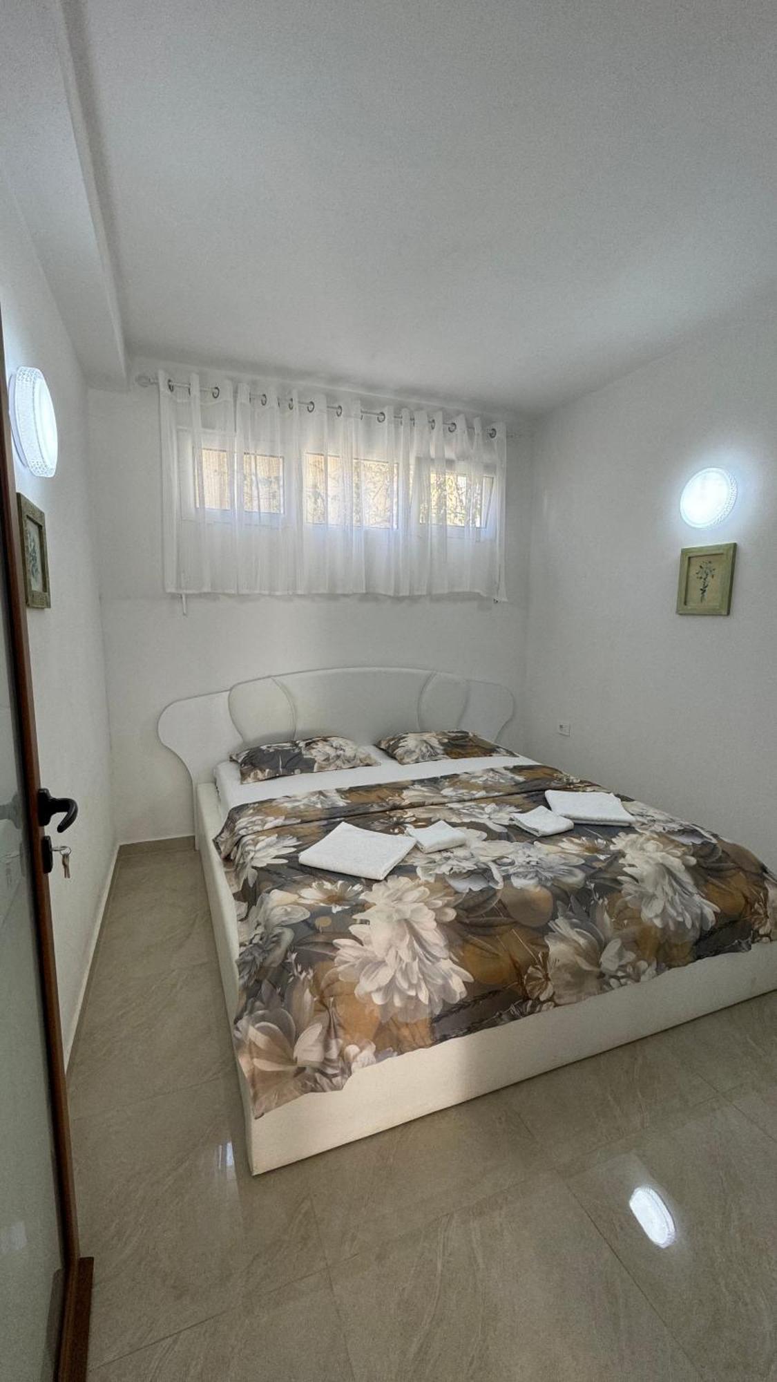 Harasta Lux Διαμέρισμα Bar Εξωτερικό φωτογραφία