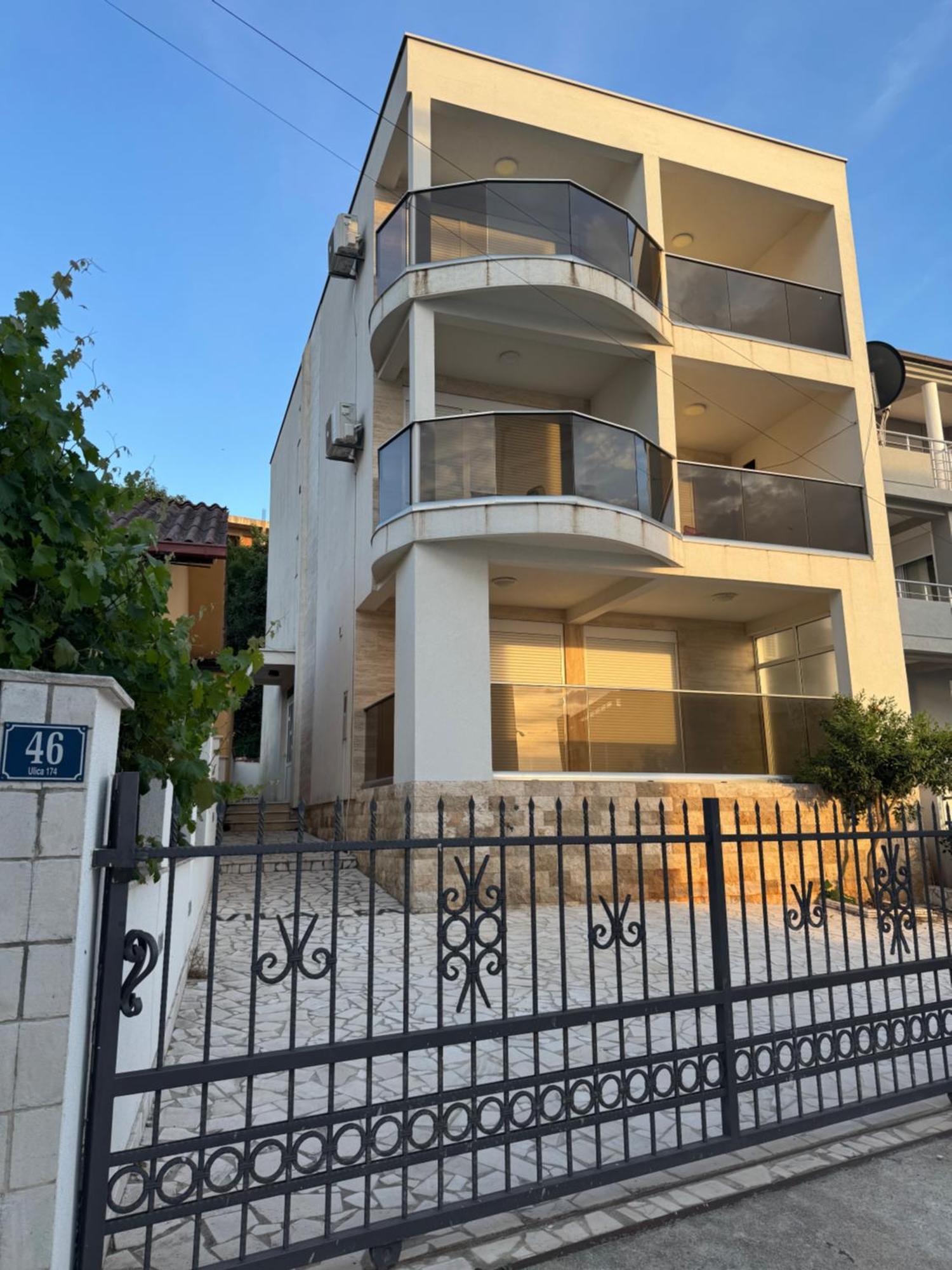 Harasta Lux Διαμέρισμα Bar Εξωτερικό φωτογραφία