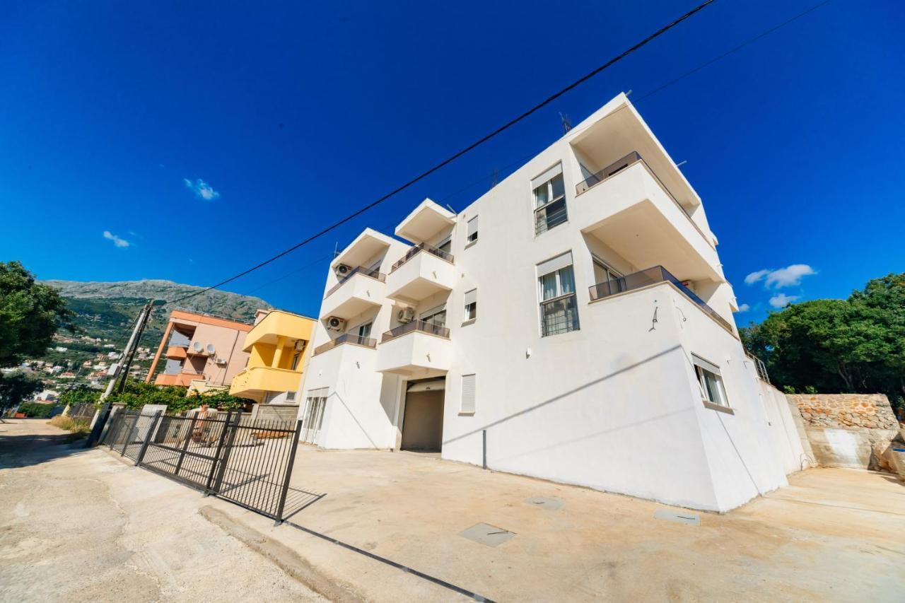 Harasta Lux Διαμέρισμα Bar Εξωτερικό φωτογραφία