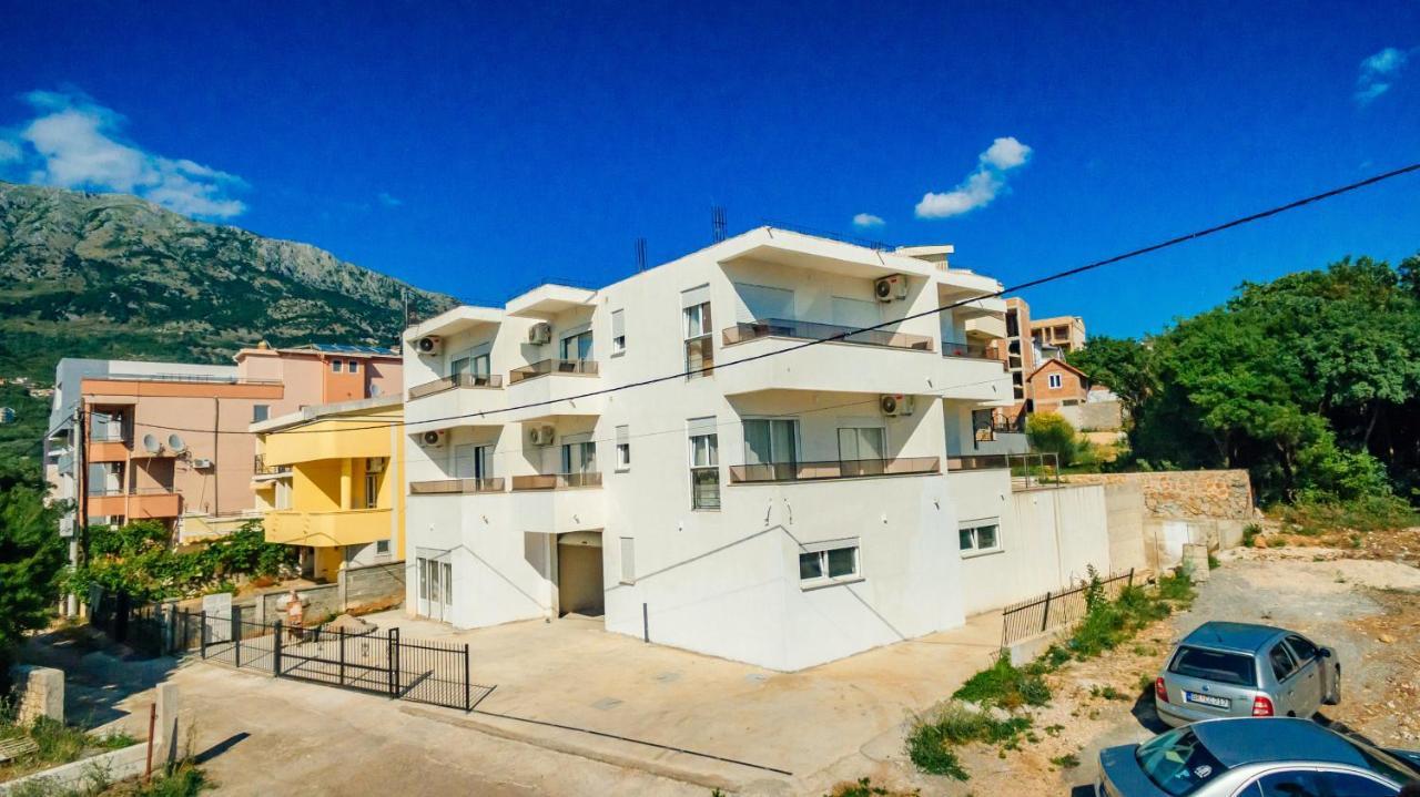 Harasta Lux Διαμέρισμα Bar Εξωτερικό φωτογραφία