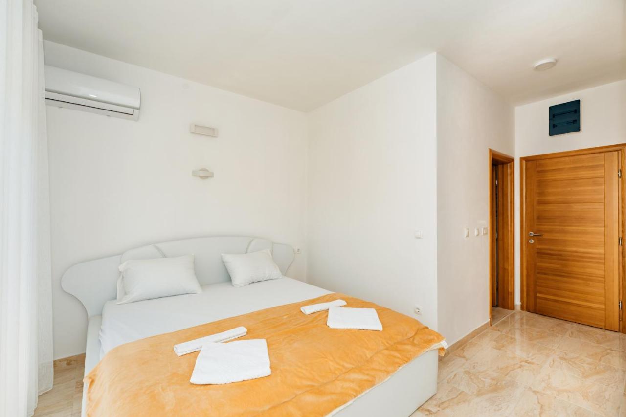 Harasta Lux Διαμέρισμα Bar Εξωτερικό φωτογραφία